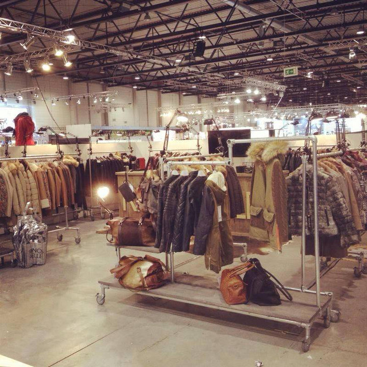 kledingrek winkelinrichting