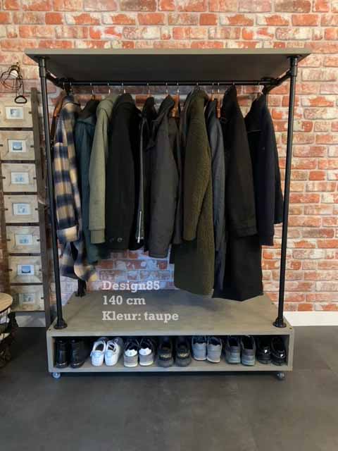 Kledingrek met opbergruimte van design85