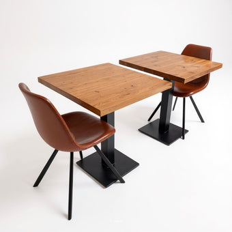 Eikenhouten Tafel Met Stalen Poot Brand