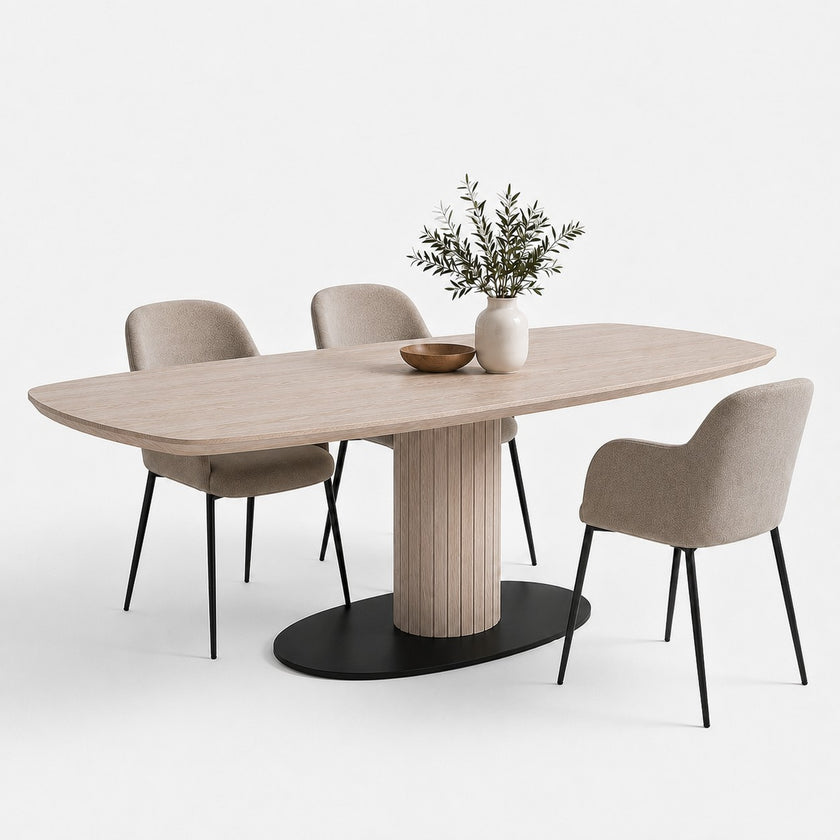 Eettafel Deens Ovaal Column in de kleur White met een deens ovaal eikenhouten blad en ronde kolompoot op een zwarte stalen onderplaat.