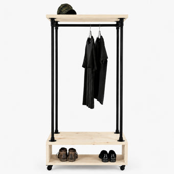 houten kledingrek Comfort met zwart metalen frame en open ondervak van onbehandeld vurenhout op wielen