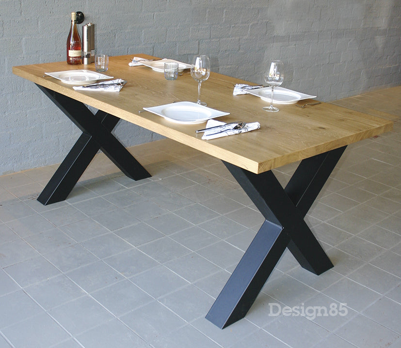 Industriële Eiken Eettafel Storm