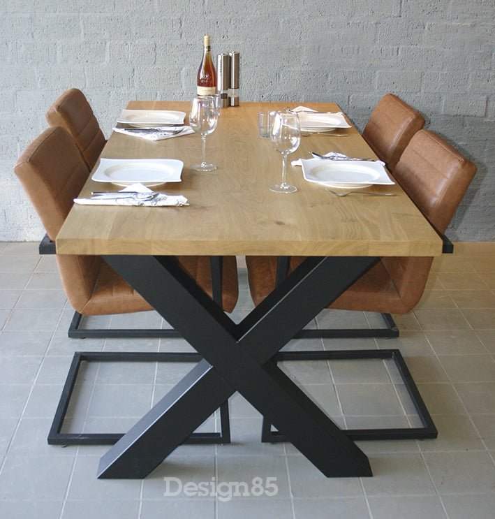 Industriële Eiken Eettafel Storm
