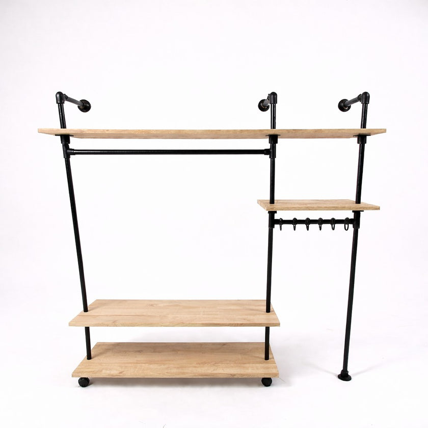 Kapstok industrieel design met massief eiken planken en stalen buizen