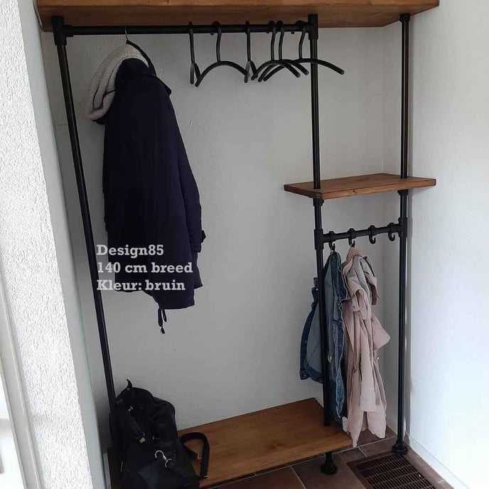 Industriële Kapstok Parade