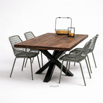 Industriële eettafel met spinpoot en blad van onbehandeld douglas hout met zwart stalen onderstel