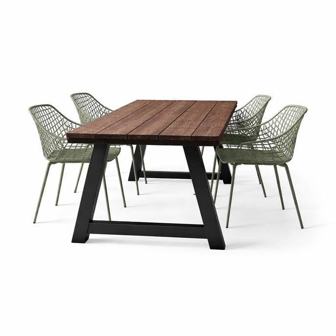Design85 tuintafel met A-frame onderstel en licht Douglas houten tafelblad studio foto