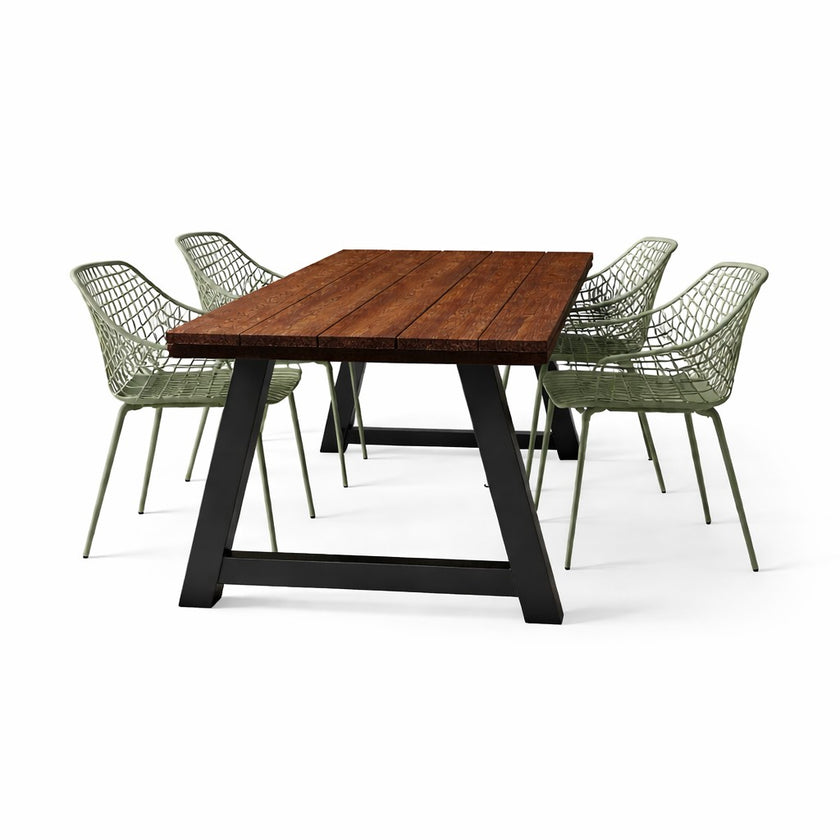 Moderne industriële tafel met Douglas hout en zwart metalen onderstel productfoto