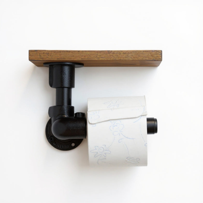 Industriële WC rolhouder Deluxe met bruin gebeitst vurenhouten plankje en zwarte stalen toiletrolhouder – Design85.