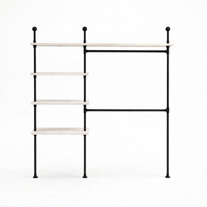 Kledingrek Muur minimalistisch kledingrek met hout en zwart metalen buizen op witte achtergrond