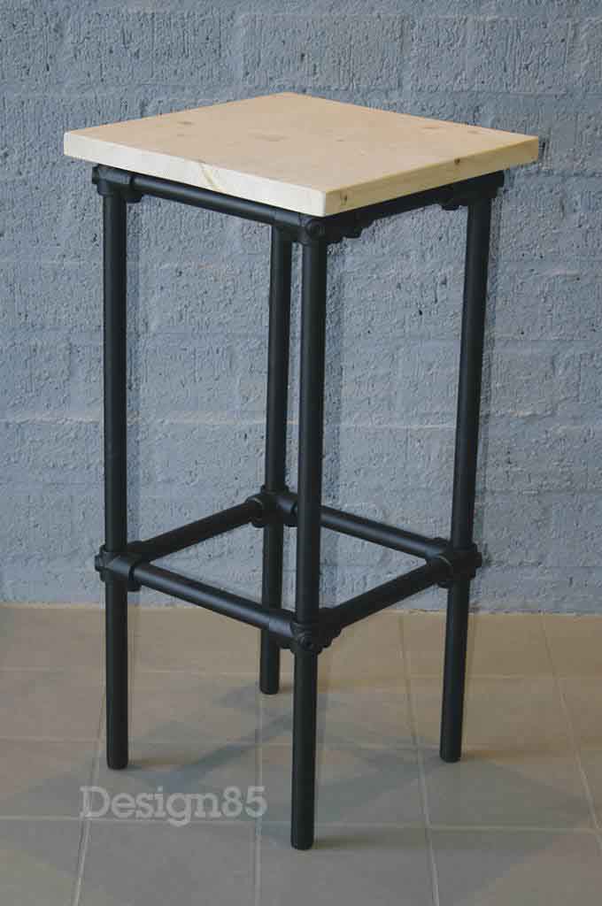 Steigerbuis Barkruk Zwart