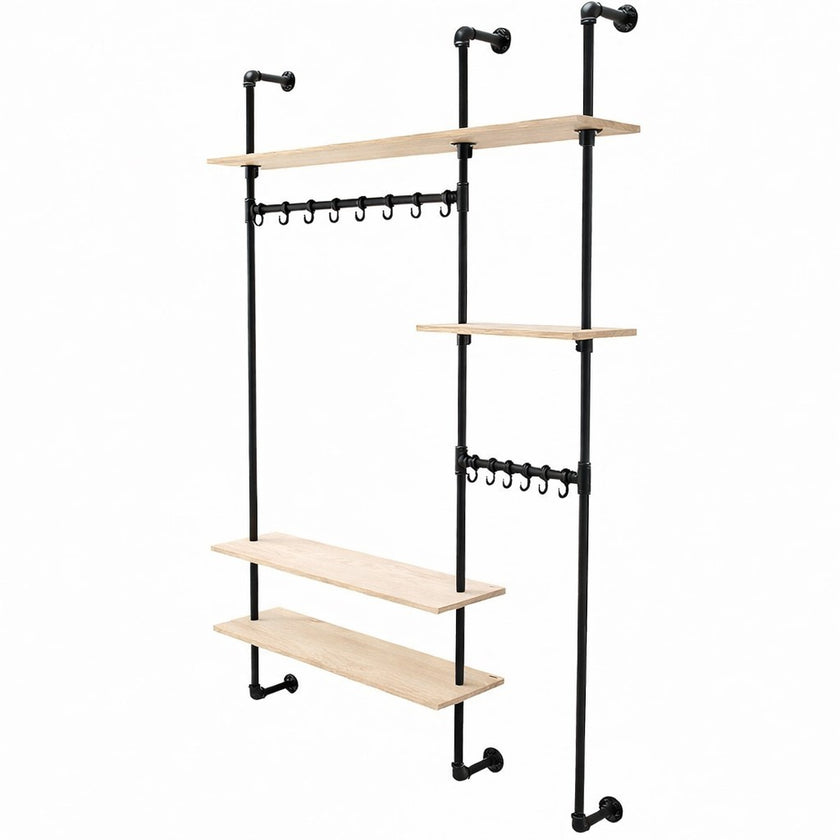 Wandkapstok van steigerbuizen met white eiken legplanken en zwarte haken