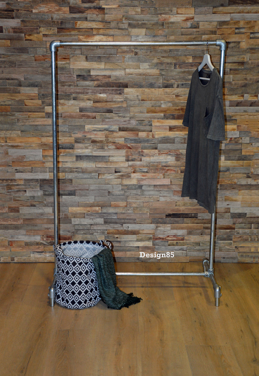 Steigerbuis Kledingrek Basic