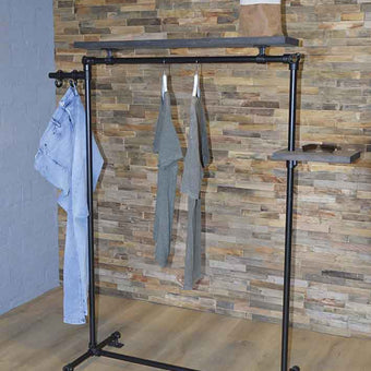 Steigerbuis Kledingrek Hot