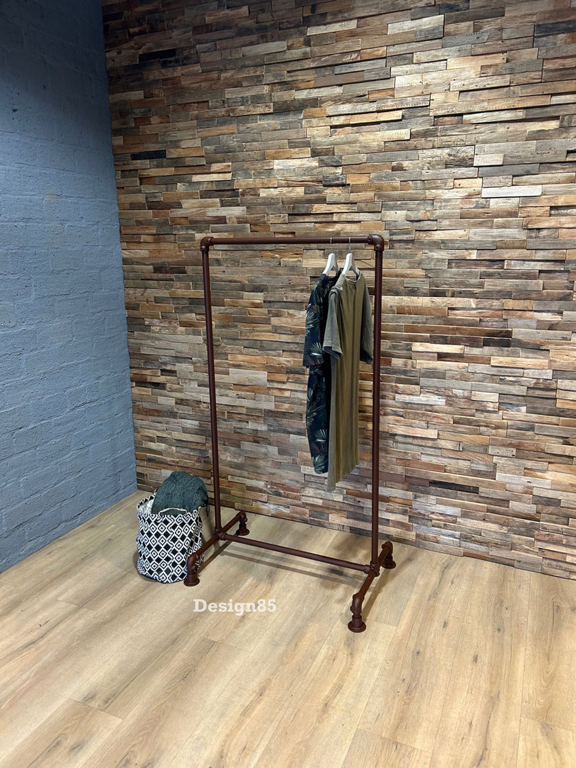 Steigerbuis Kledingrek Koper