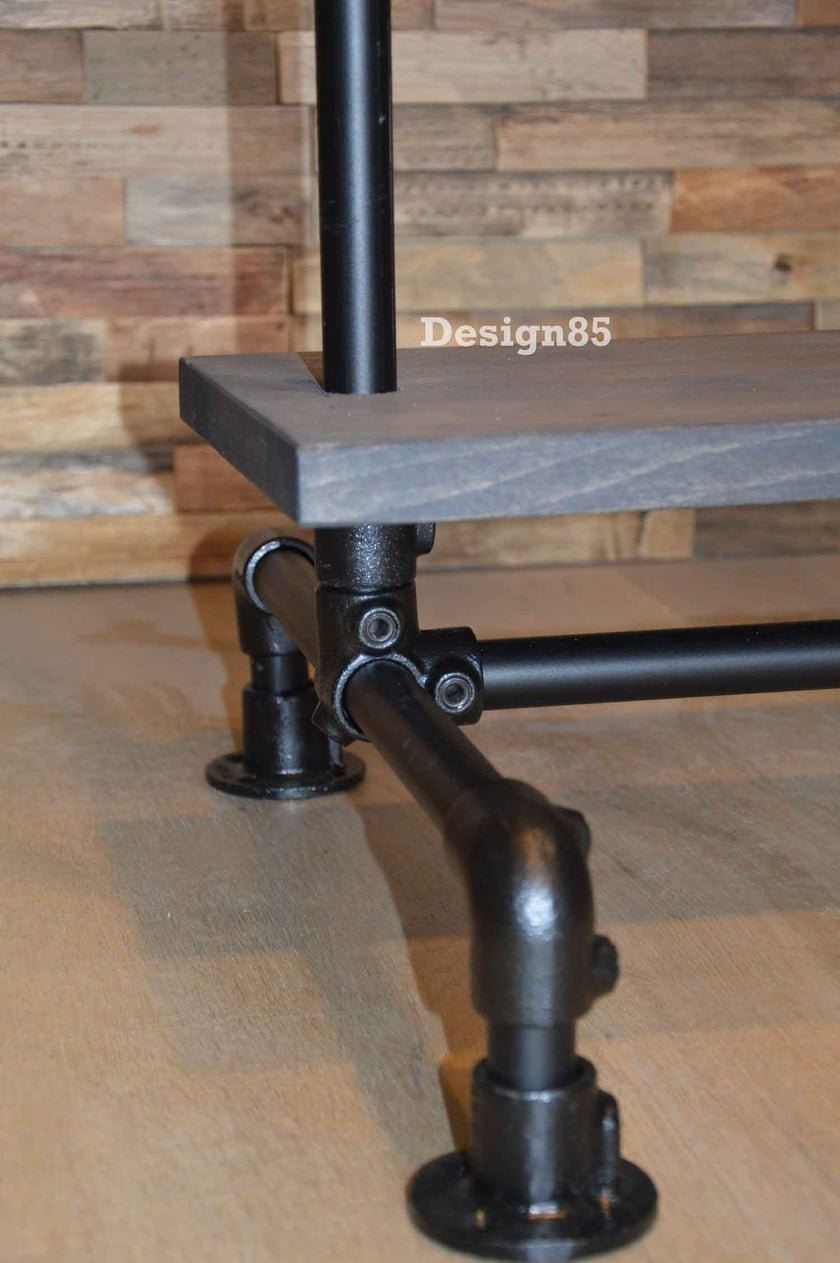 Steigerbuis Kledingrek Modern