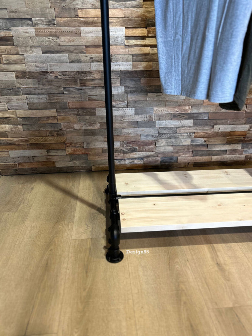 Steigerbuis Kledingrek Royaal