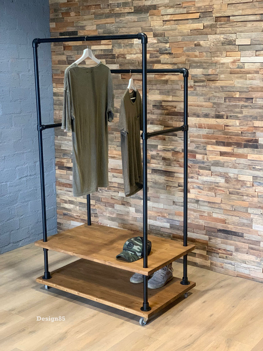 Steigerbuis Kledingrek Winkel