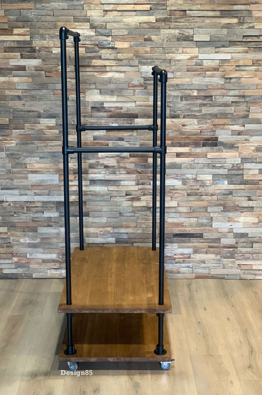 Steigerbuis Kledingrek Winkel